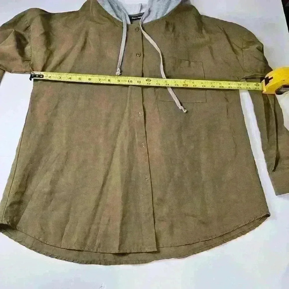 Doe & Rae Olive Green Botton Up Shirt With Grey Attached Hood Size Large - Picture 8 of 8